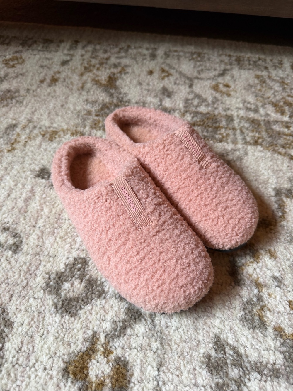 Bombas women's pink Sunday slippers size 5